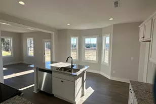 130 Spring Meadows Dr, Aberdeen, NC 28315 - Photo 7