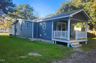 124 Zacchaeus Ave, Morehead City, NC 28557 - Photo 3