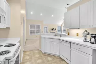 102 SW 11th St, Oak Island, NC 28465 - Photo 15