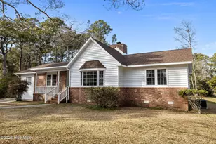 3704 Oxford Ct, Morehead City, NC 28557 - Photo 7