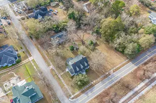 301 W Central St, Maxton, NC 28364 - Photo 95