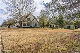 301 W Central St, Maxton, NC 28364 - Photo 125