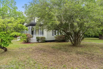 301 W Central Street, Maxton, NC 28364 - Photo 107
