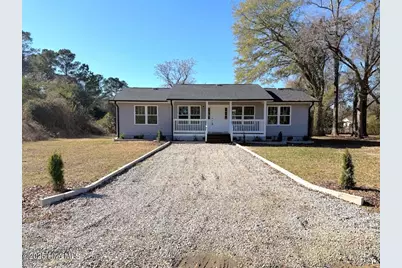 811 Anne Street, Laurinburg, NC 28352 - Photo 1
