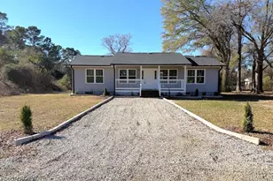 811 Anne St, Laurinburg, NC 28352 - Photo 1