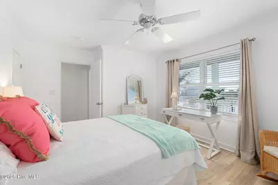 1606 Ocean Drive, Emerald Isle, NC 28594 - Photo 21