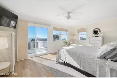 1606 Ocean Drive, Emerald Isle, NC 28594 - Photo 17