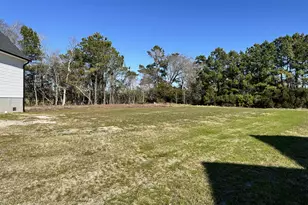 204 N Tamassee Ln, Beaufort, NC 28516 - Photo 15