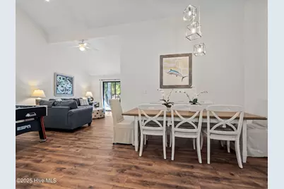 131 Oakleaf Drive, Pine Knoll Shores, NC 28512 - Photo 3