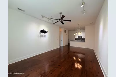 709 N 4th Street #Ste 303, Wilmington, NC 28401 - Photo 5