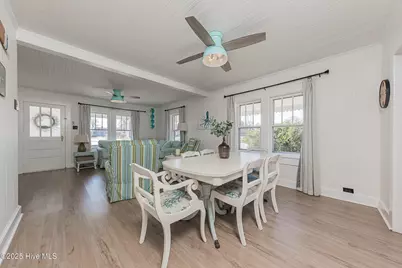 520 W Corbett Avenue, Swansboro, NC 28584 - Photo 13