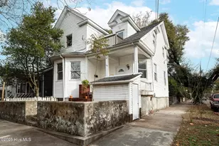 129 S 8th St, Wilmington, NC 28401 - Photo 1