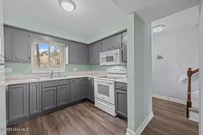 65 Quarterdeck Townes, New Bern, NC 28562 - Photo 13