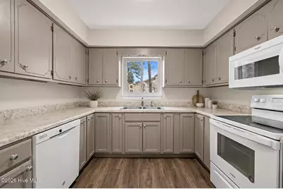 65 Quarterdeck Townes, New Bern, NC 28562 - Photo 15