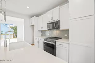 503 Greenville Ave, Carolina Beach, NC 28428 - Photo 5