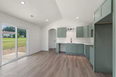 152 Hillside Street, Clarkton, NC 28433 - Photo 7