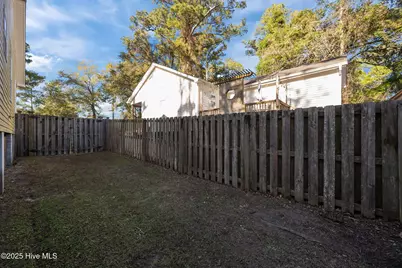 644 E Ocean Road, Holly Ridge, NC 28445 - Photo 19