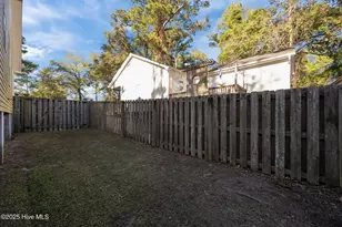 644 E Ocean Rd, Holly Ridge, NC 28445 - Photo 19