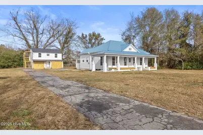 2880 Catherine Lake Road, Richlands, NC 28574 - Photo 1