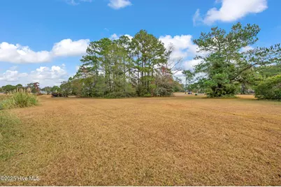 1070 N Middleton Drive NW, Calabash, NC 28467 - Photo 9