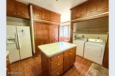 407 S King Street, Windsor, NC 27983 - Photo 23
