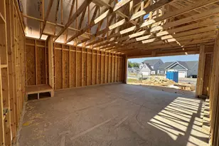 249 Rough Rdg Trl, Aberdeen, NC 28315 - Photo 3