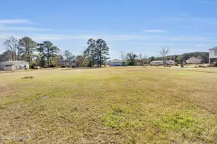 16 Elm St, Vandemere, NC 28587 - Photo 25