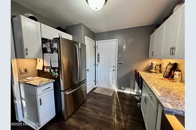211 Hidden Oaks Drive, Jacksonville, NC 28546 - Photo 9