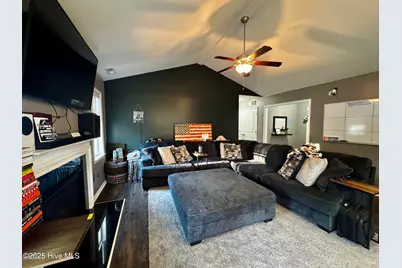 211 Hidden Oaks Drive, Jacksonville, NC 28546 - Photo 5