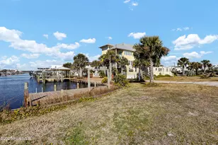 6015 6th St, Surf City, NC 28445 - Photo 15