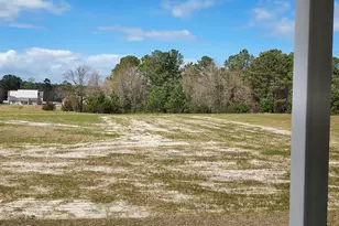113 Rolling Water Ln, Swansboro, NC 28584 - Photo 3