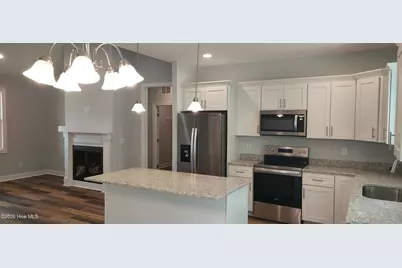 110 Rolling  Water Lane, Swansboro, NC 28584 - Photo 5