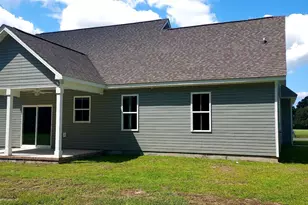 110 Rolling Water Ln, Swansboro, NC 28584 - Photo 3
