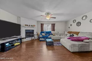 1004 Springdale Dr, Jacksonville, NC 28540 - Photo 15