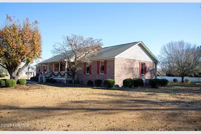 347 Stewart Circle, Whiteville, NC 28472 - Photo 5