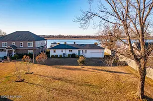 304 Madam Moores Ln, New Bern, NC 28562 - Photo 3
