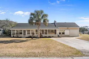 116 SE 55th St, Oak Island, NC 28465 - Photo 1