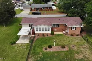 402 Willow Rd, Clinton, NC 28328 - Photo 3