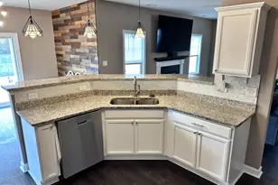 820 Tuscarora Trl, Jacksonville, NC 28546 - Photo 13