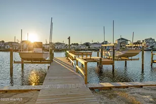 223 Moonlight Dr, Atlantic Beach, NC 28512 - Photo 3