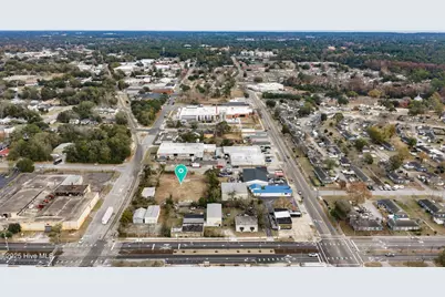 1403 S 5th Avenue, Wilmington, NC 28401 - Photo 13