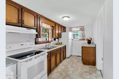 310 Chicopee Road, Benson, NC 27504 - Photo 13
