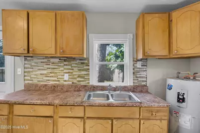 605 1st Avenue, New Bern, NC 28560 - Photo 11
