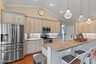 304 NE 47th St, Oak Island, NC 28465 - Photo 5