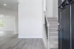 106 Sanctuary St, Jacksonville, NC 28546 - Photo 3