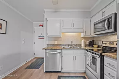 1404 Canal Drive #34, Carolina Beach, NC 28428 - Photo 7