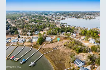 1065 Chadwick Shores Drive, Sneads Ferry, NC 28460 - Photo 5