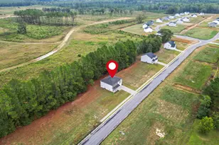171 Traveller Wy, Raeford, NC 28376 - Photo 3