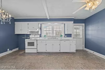 916 N Pembroke Avenue N, Ahoskie, NC 27910 - Photo 21