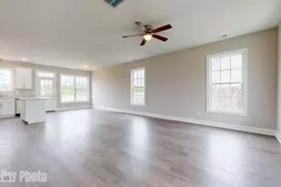 313 Starky Dr, Richlands, NC 28574 - Photo 5